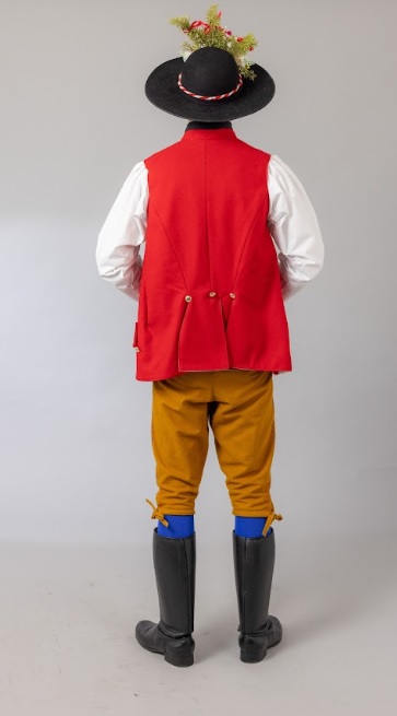 mc sváteční kroj k muzice